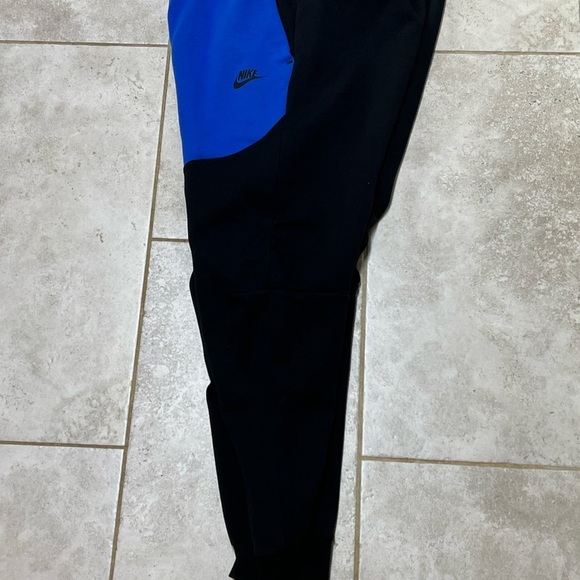 NWT Nike Sportswear Tech Fleece Men's Jogger SLIM FIT regular length CU4495 017 - Picture 5 of 7